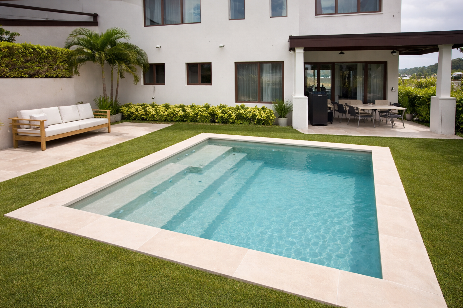 Piscina moderna Rapid Pools